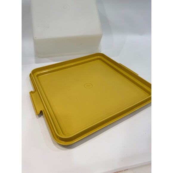 Tupperware Cake Saver Carrier Taker Yellow 1241-5 SQUARE & Carolier 10x10x5 read - Picture 8 of 8